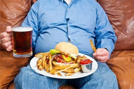 男人年龄越大肚子越大的原因是什么